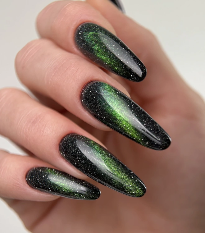 Светоотражающий гель с эффектом кошачьего глаза Звездопад 04