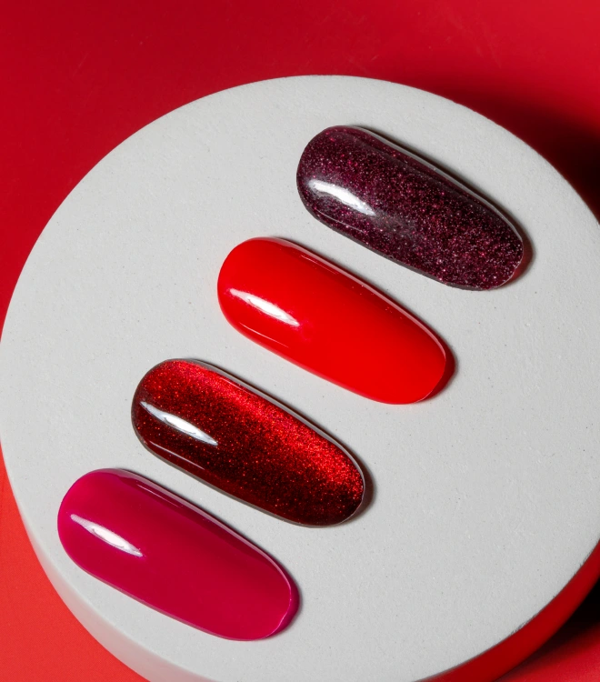 Набор красных гель-лаков Red Flag