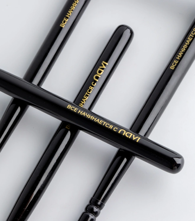 Набор кистей для маникюра